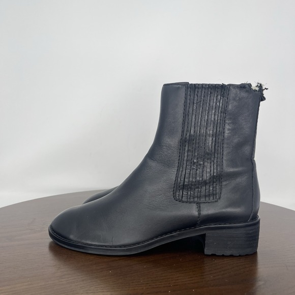 Michael Kors Ankle Boots Women's 6.5M Black Leather Booties Chelsea pull Up Moto - Picture 1 of 16